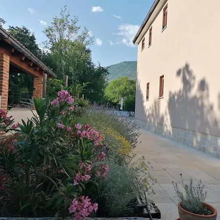 Willa Amazing 4 Bedroom With Swimming Pool And Wifi, Family Frendly *