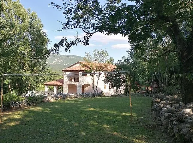 Amazing 4 Bedroom With Swimming Pool And Wifi, Family Frendly *